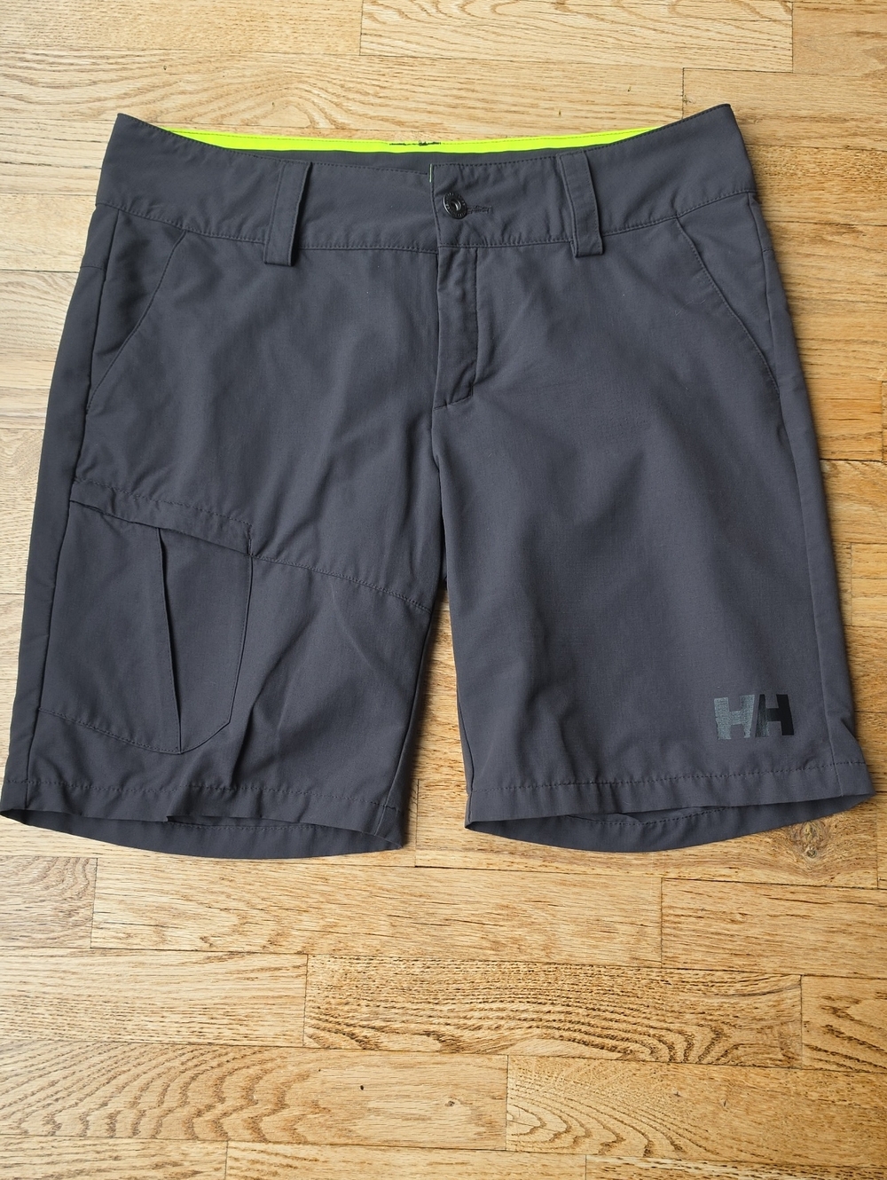 (32)Helly Hansen Charcoal Outdoor Shorts Gorpcore Hiking Travel Vacation Camping
